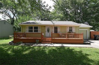 2900 S Hedges Ave, Independence, MO 64052