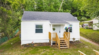 2403 45th St, Parkersburg, WV 26104