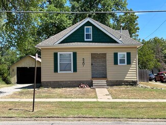 520 Old Main St, Newton, KS 67114