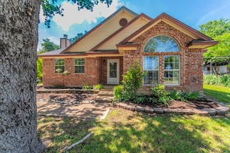 809 W Ball St, Weatherford, TX 76086