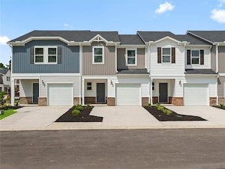 124 Arrow Ct, Greer, SC 29651