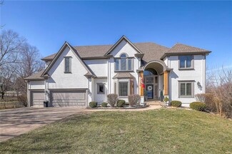 12704 Ash St, Leawood, KS 66209