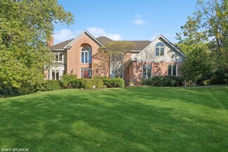 22420 N Linden Dr, Lake Barrington, IL 60010