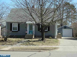 1044 Oakdale Ave, Saint Paul, MN 55118