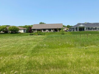 590 Cedar Dr, Lake City, MN 55041