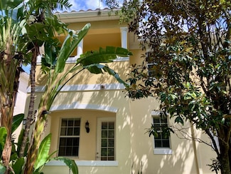 8639 Lower Villagewalk Cir, Orlando, FL 32827