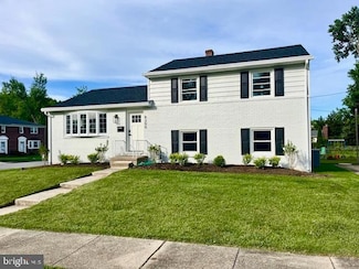 8200 Boman Ct, Towson, MD 21204