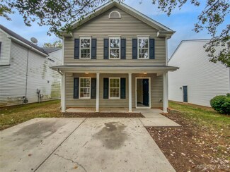 6707 Hidden Forest Dr, Charlotte, NC 28213
