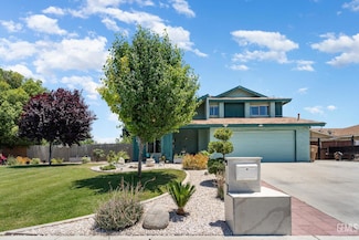 5912 Gwendolyn St, Bakersfield, CA 93304