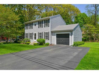 117 Staples Ave, Warwick, RI 02886