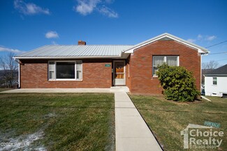104 Grape St, Lock Haven, PA 17745