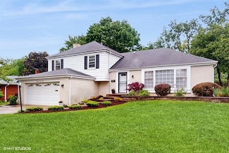 416 S Royal Ct, Palatine, IL 60067