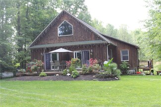 3416 Braley Rd, Ransomville, NY 14131