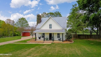 226 Antioch Rd, Magee, MS 39111