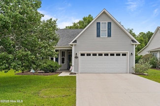 119 Azalea Dr, Hampstead, NC 28443