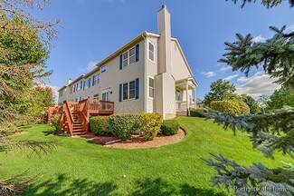 333 Tower Hill Dr, Saint Charles, IL 60175