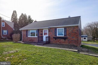 36 Brethren Church Rd, Leola, PA 17540
