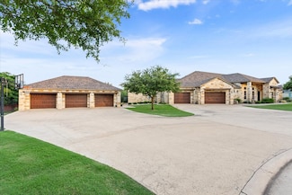 535 Creekside Dr, Salado, TX 76571