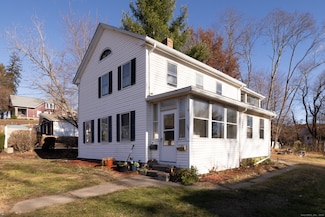 301 Queen St, Bristol, CT 06010