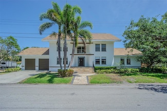 2114 S Venus St, Tampa, FL 33629