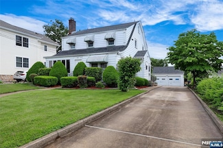 168 Chestnut St, Garfield, NJ 07026