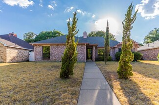 713 Rawlins Dr, Lancaster, TX 75146