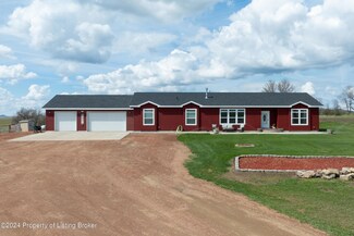 11400 15th St SW, Manning, ND 58642