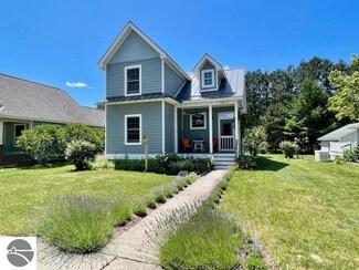 11868 Ontario St, Empire, MI 49630