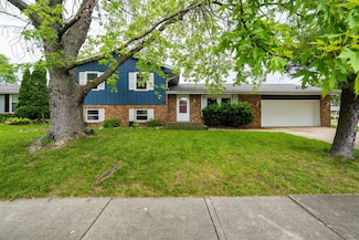 220 Arlington Dr, Normal, IL 61761