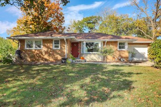 1 W Logan St, Lemont, IL 60439