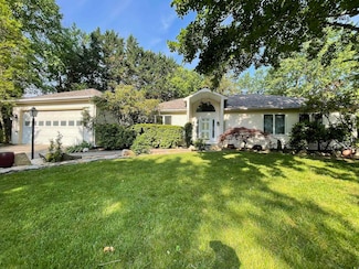 1102 Mourning Dove Dr, Blacksburg, VA 24060