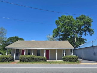 401 Broad St, Cusseta, GA 31805