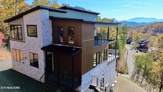 1540 Bear Valley Rd, Sevierville, TN 37876