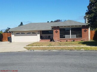 85 Gardenia Dr, Salinas, CA 93906