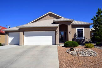 309 Minturn Loop NE, Rio Rancho, NM 87124