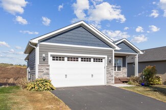 1029 Trebbiano Ln N, Watertown, MN 55388