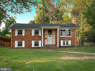 2208 Princess Anne Ln, Woodbridge, VA 22191