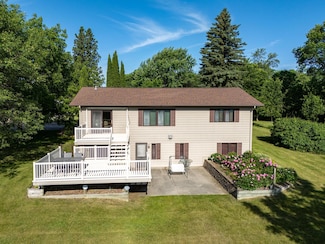 350 3rd St NE, McIntosh, MN 56556