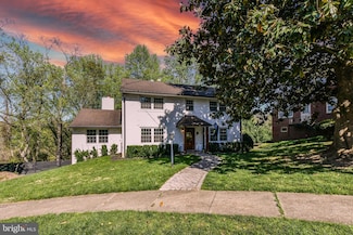 3833 N Oakland St, Arlington, VA 22207