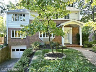 802 N Overlook Dr, Alexandria, VA 22305