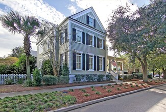 19 Perseverance St, Mount Pleasant, SC 29464