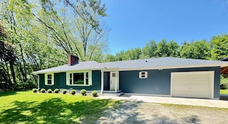 1017 Pennsylvania Ave, Monroeton, PA 18832