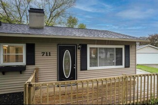 711 Beech Ave, Centerville, IN 47330