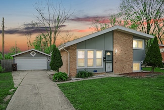 124 Wilson St, Park Forest, IL 60466
