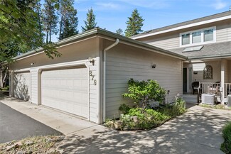 879 Saint Andrews Dr, Columbia Falls, MT 59912