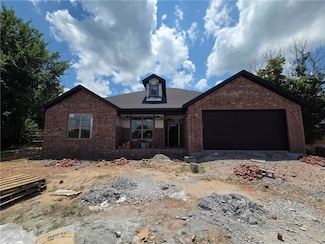 10 Olmsted Cir, Bella Vista, AR 72715