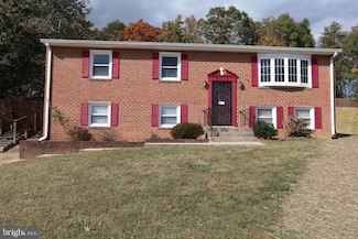 8910 Palmer St, Fort Washington, MD 20744