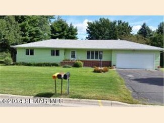 1602 1602 N Oak St, Lake City, MN 55041