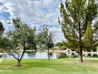 492 E Rainbow Dr, Chandler, AZ 85249