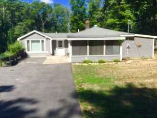 44 Frost Rd, Tyngsboro, MA 01879